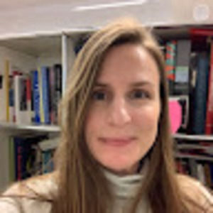 Meet your Posher, Carrie